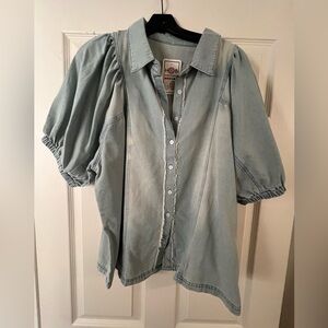 Denim puff sleeve shirt
